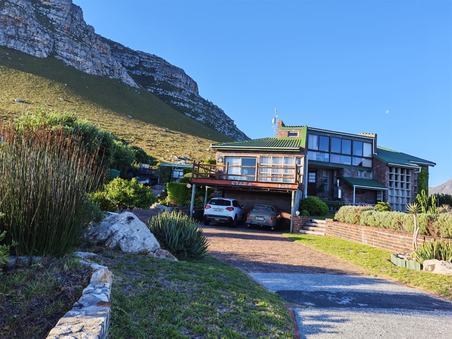4 Bedroom Property for Sale in Bettys Bay Western Cape